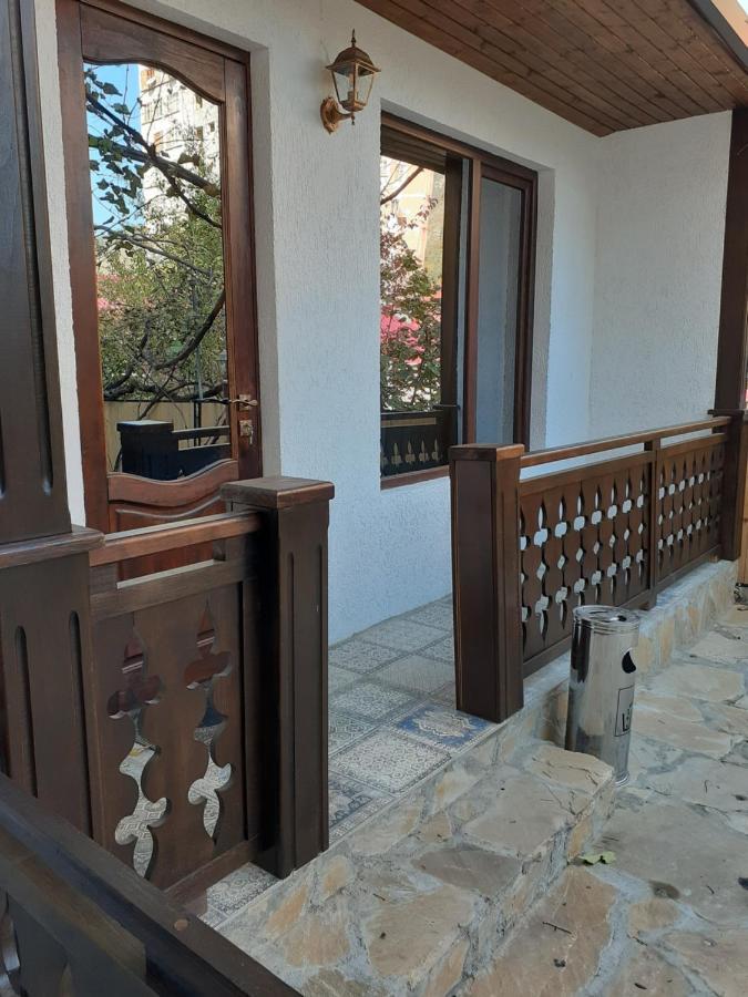 Apartment Borjomi, Erekle Street, 21A Екстериор снимка